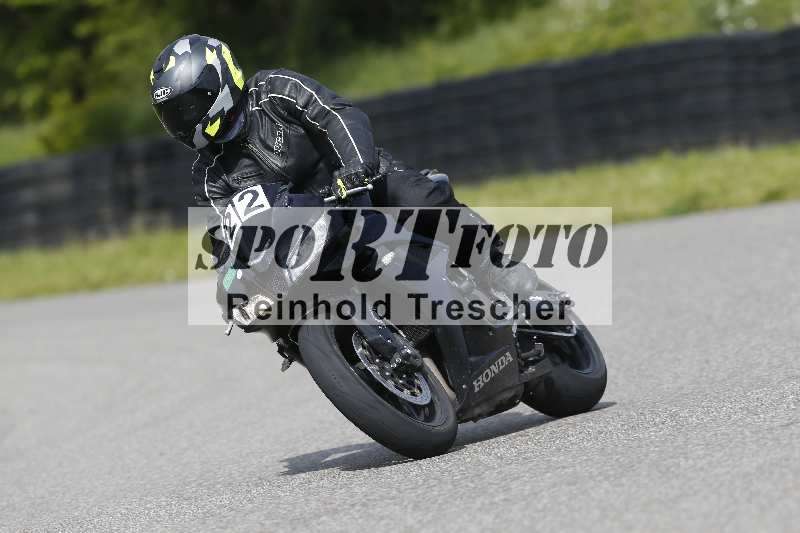 /Archiv-2024/14 25.04.2024 TZ Motorsport Training ADR/Gruppe gruen/22